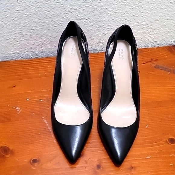 ZARA WOMEN'S LEATHER SHOES BLACK  SNAKE SKIN ON THE BACK SIZE 39 OR 8.5 HEEL 4 - Picture 4 of 12